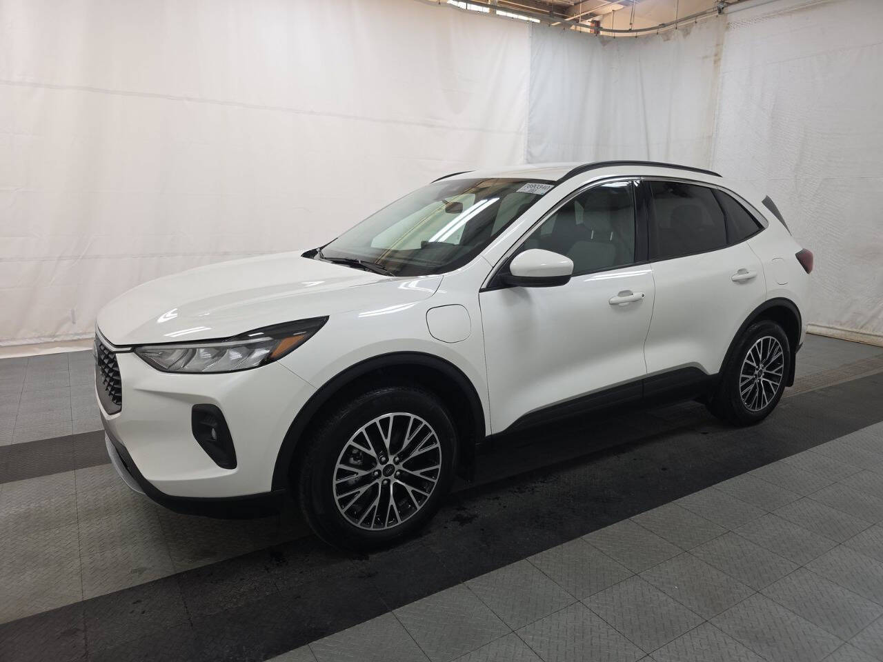 2024 Ford Escape Plug-In Hybrid PHEV 4dr SUV's photo