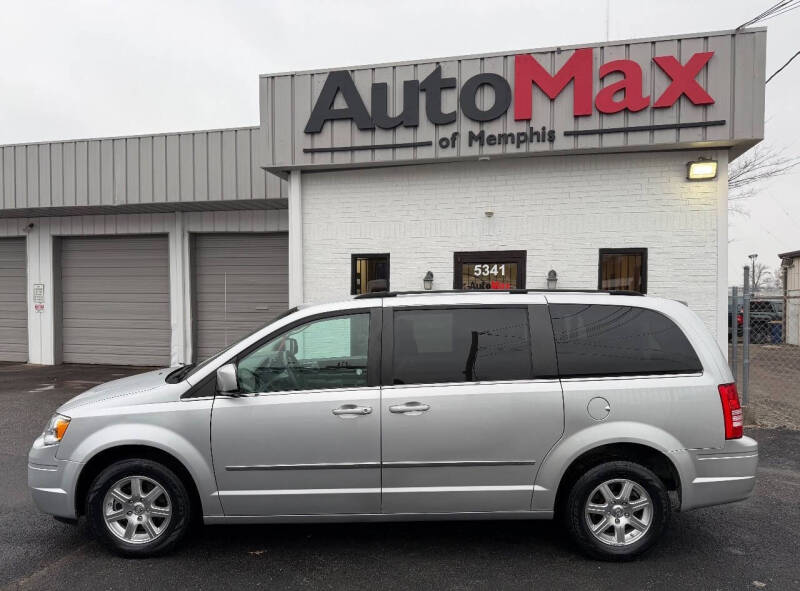 2009 Chrysler Town and Country Touring