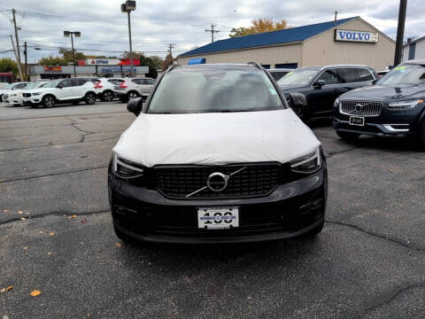 2026 Volvo XC40 B5 Plus