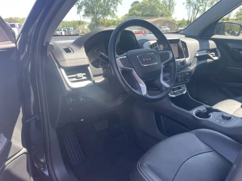 2022 GMC Terrain SLT