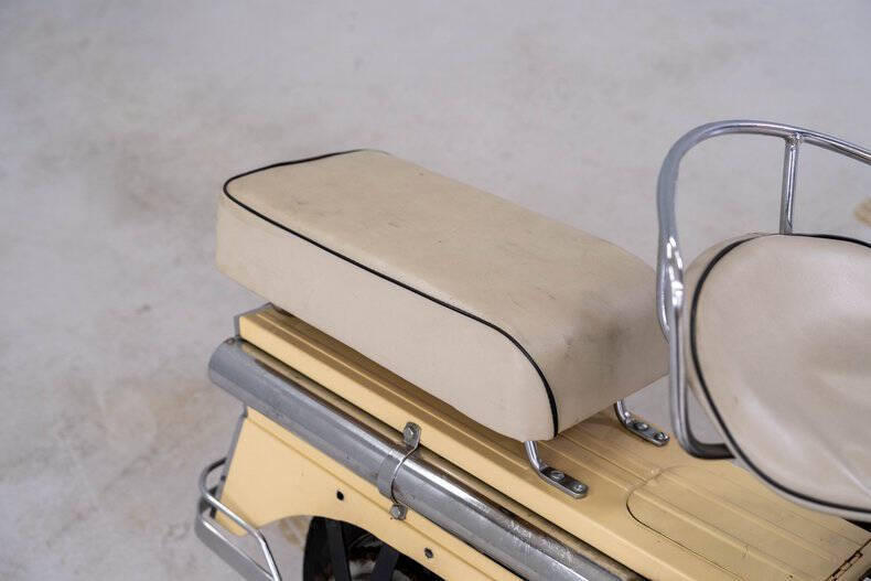 1963 Cushman Super Silver Eagle