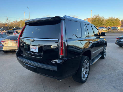 2019 Cadillac Escalade Luxury