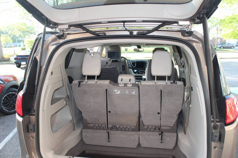 2018 Chrysler Pacifica Touring L Plus