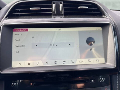 2018 Jaguar F-PACE S