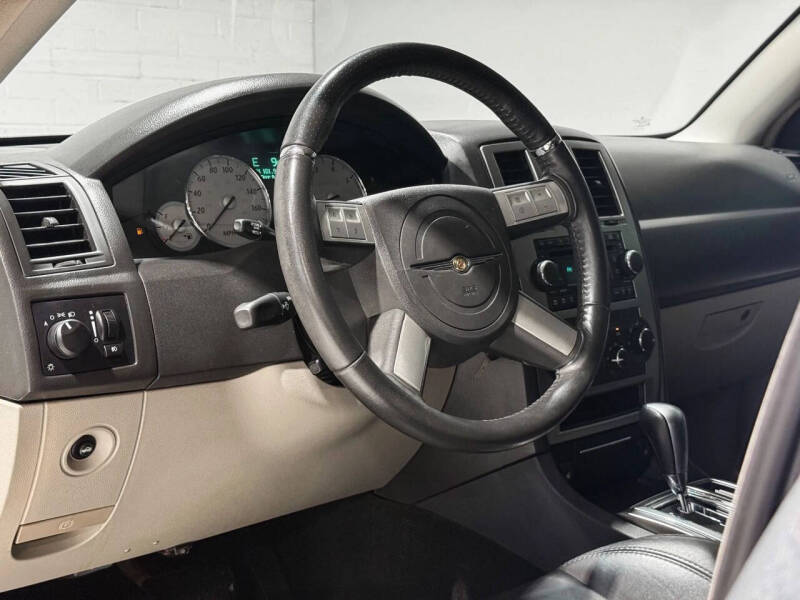 2006 Chrysler 300 SRT-8