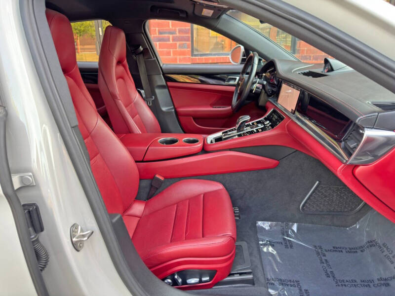 2021 Porsche Panamera
