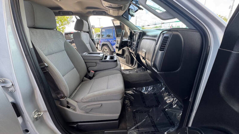 2017 Chevrolet Silverado 1500 Custom