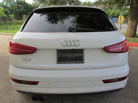 2017 Audi Q3 2.0T Premium