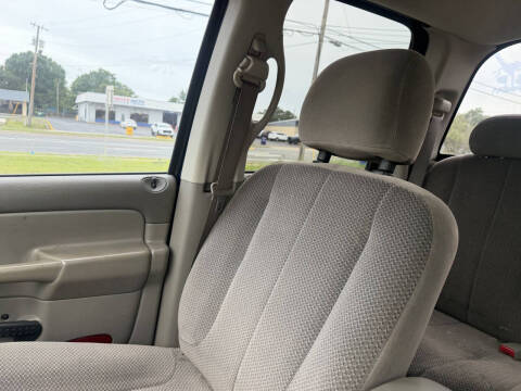 2005 Dodge Ram 1500 SLT