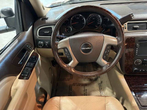 2011 GMC Sierra 2500HD Denali