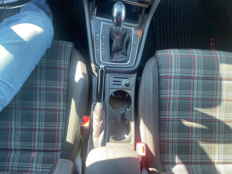 2015 Volkswagen Golf GTI S