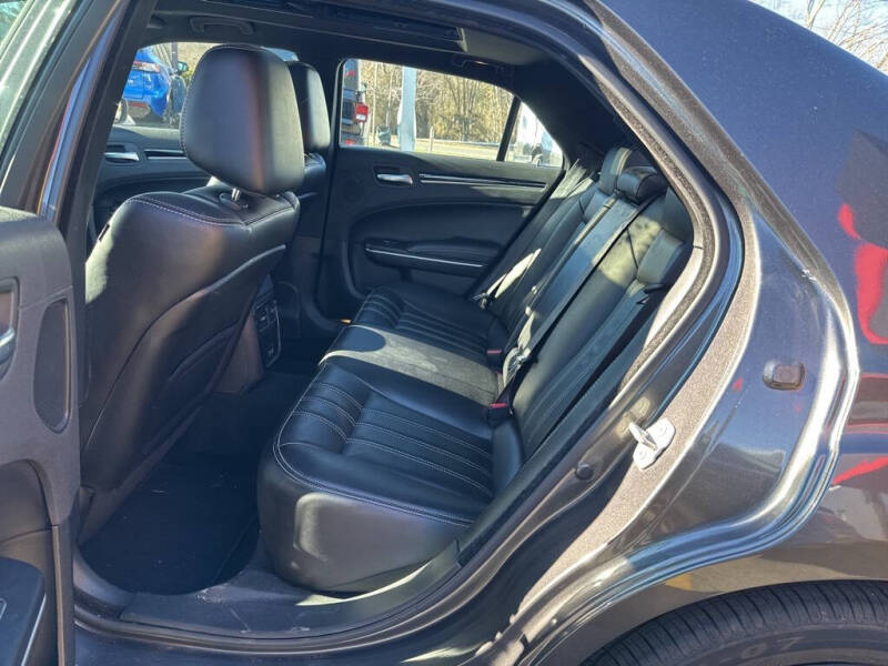 2023 Chrysler 300 S V6