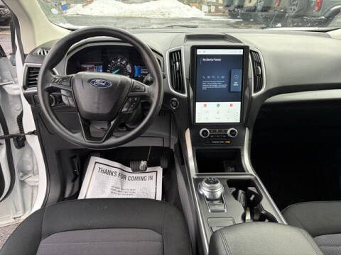 2023 Ford Edge SE