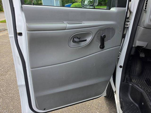 2011 Ford E-Series E-450 SD