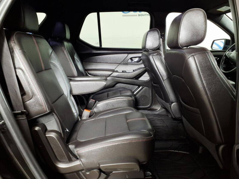 2022 Chevrolet Traverse RS