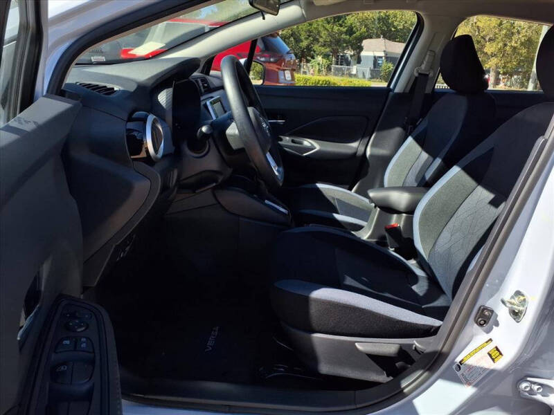 2025 Nissan Versa SV