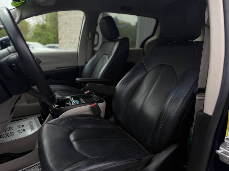 2019 Chrysler Pacifica Touring L