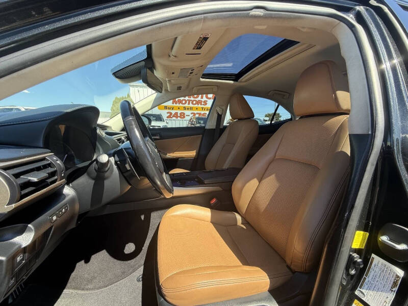 2017 Lexus IS 300
