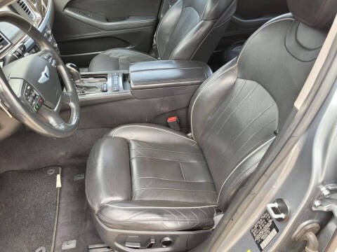 2015 Hyundai Genesis