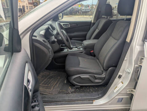 2017 Nissan Pathfinder S