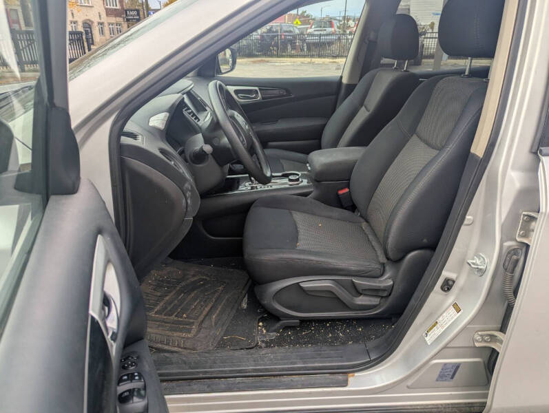 2017 Nissan Pathfinder S