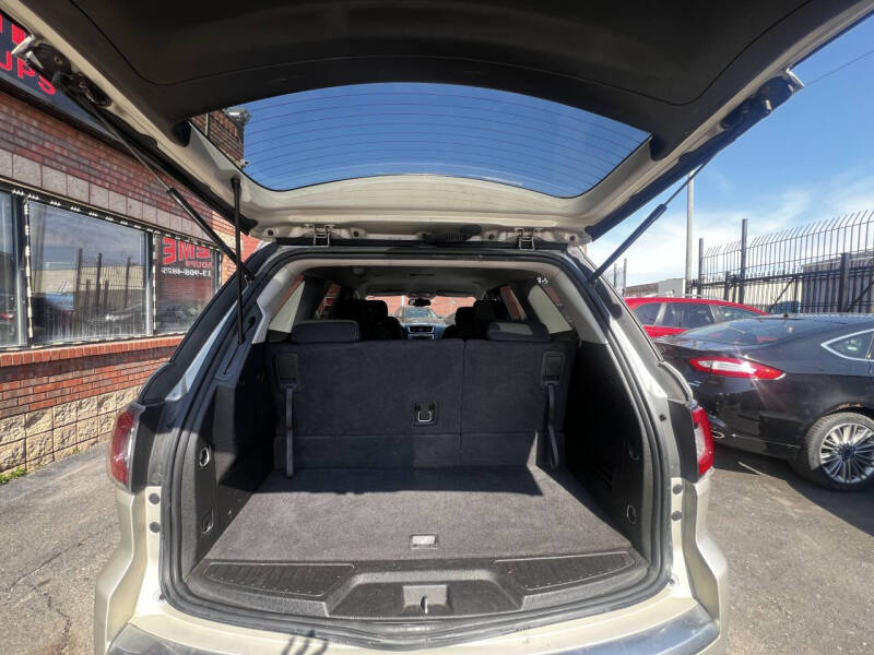 2014 GMC Acadia SLE-2