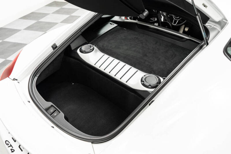 2016 Porsche Cayman GT4