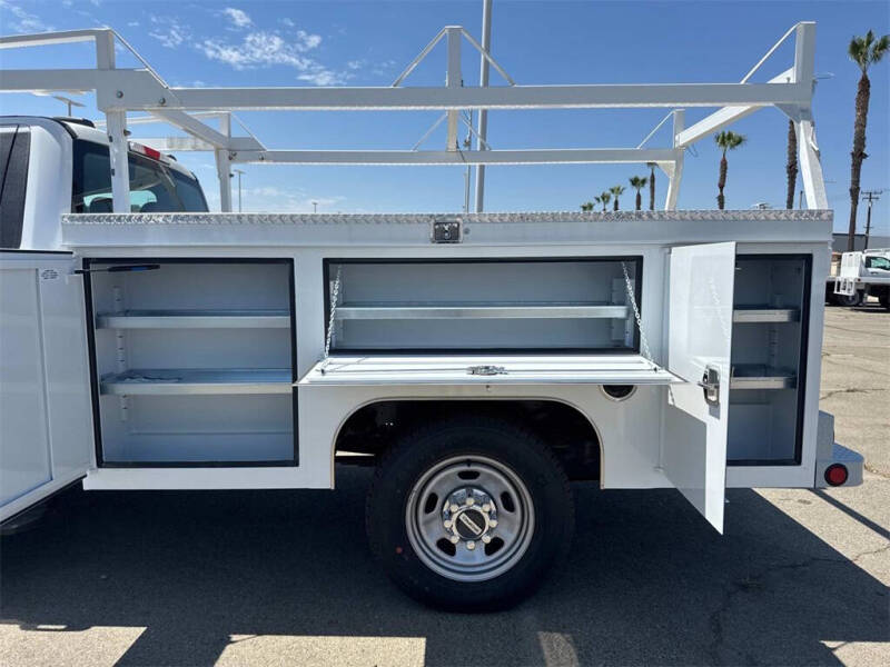 2025 Ford F-350 Super Duty XL