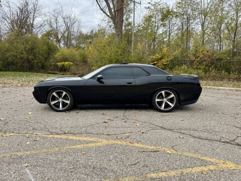 2017 Dodge Challenger SXT Plus