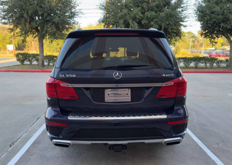 2015 Mercedes-Benz GL-Class GL 550 4MATIC