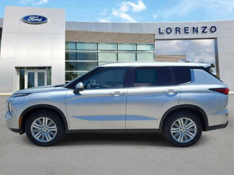 2024 Mitsubishi Outlander ES