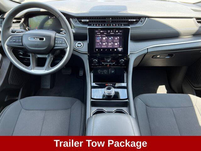 2024 Jeep Grand Cherokee Laredo