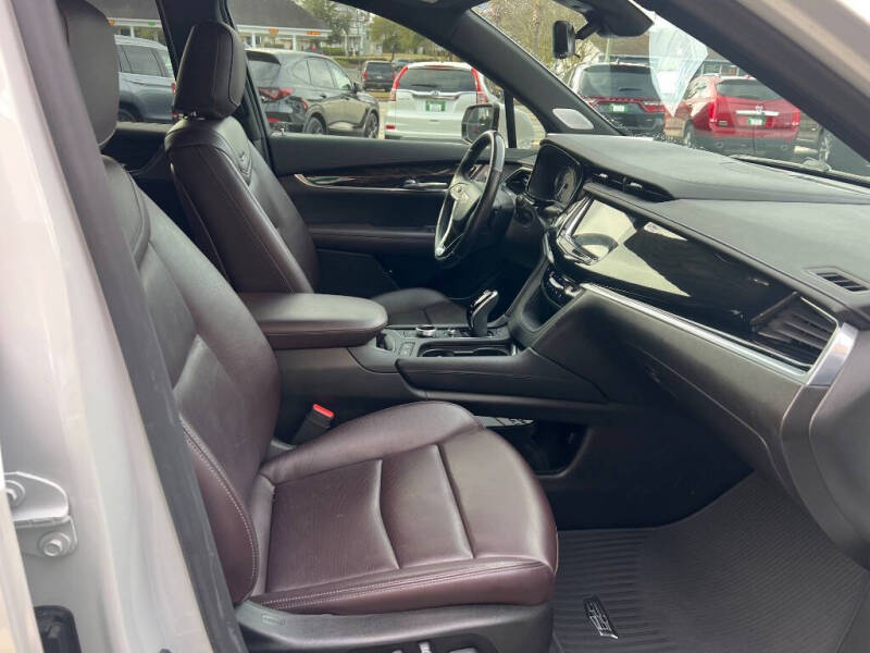 2021 Cadillac XT6 Premium Luxury