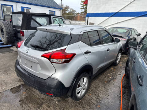 2019 Nissan Kicks S