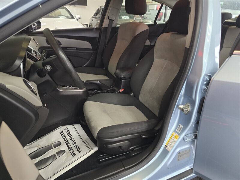 2011 Chevrolet Cruze LS