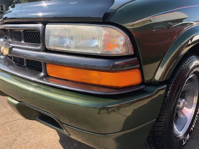 2001 Chevrolet S-10 for sale at Extreme Auto Plaza in Des Moines, IA