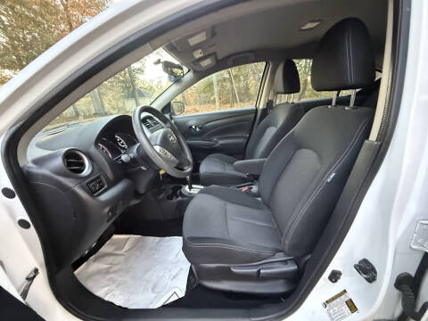 2017 Nissan Versa 1.6 SV