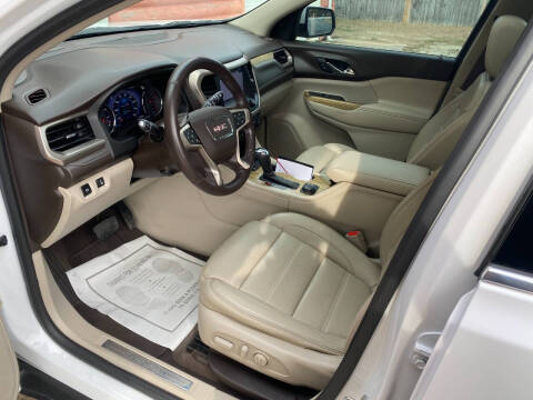 2017 GMC Acadia Denali