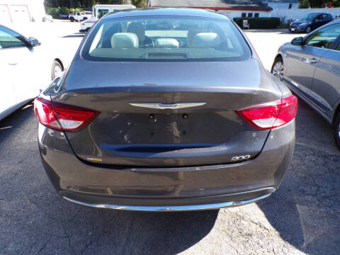 2016 Chrysler 200