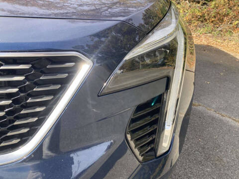 2022 Cadillac XT4 Premium Luxury