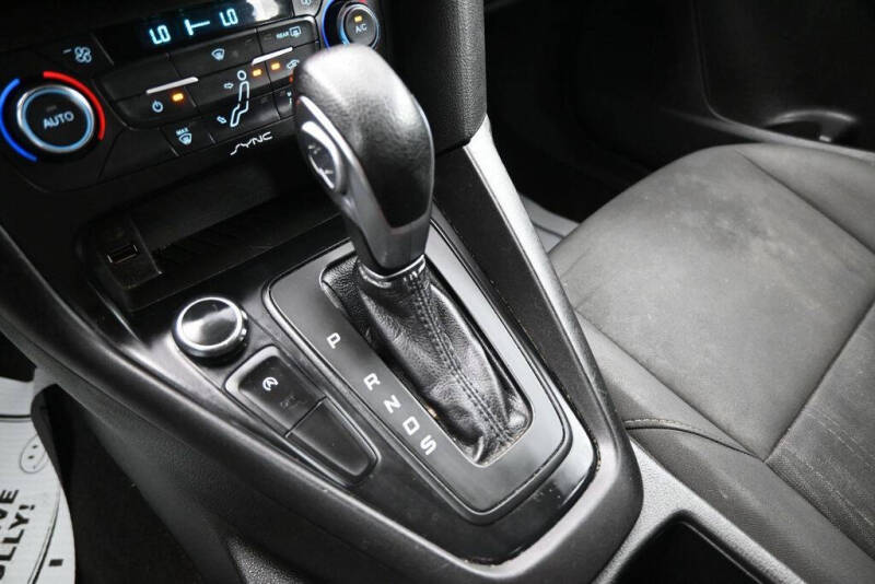 2017 Ford Focus SE