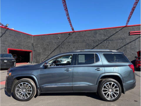 2020 GMC Acadia Denali