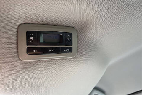 2017 Toyota Sienna LE 8-Passenger