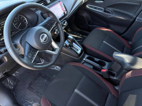2025 Nissan Versa SR