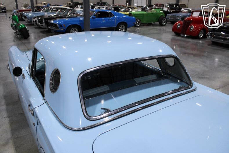 1957 Ford Thunderbird