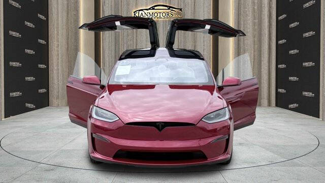 2023 Tesla Model X Standard Range
