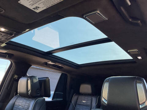 2022 Cadillac Escalade Sport Platinum