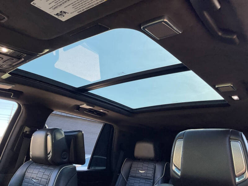 2022 Cadillac Escalade Sport Platinum