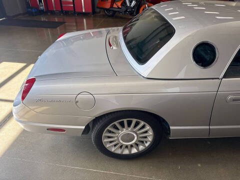 2004 Ford Thunderbird Deluxe