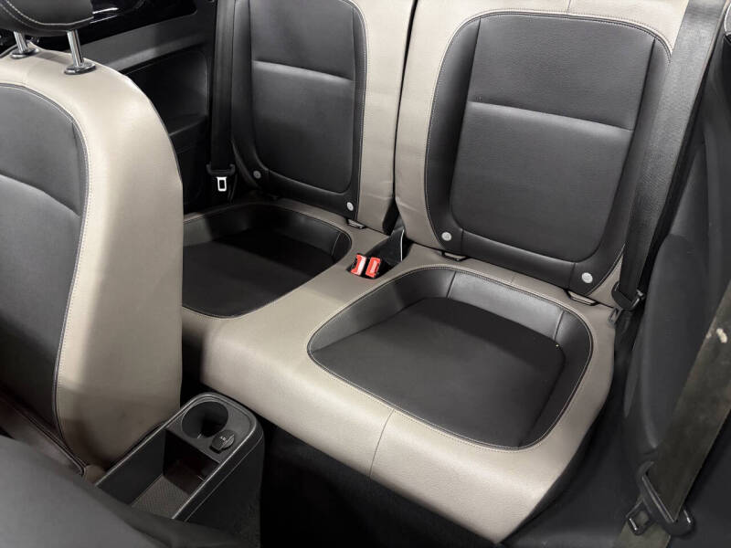 2012 Volkswagen Beetle Convertible